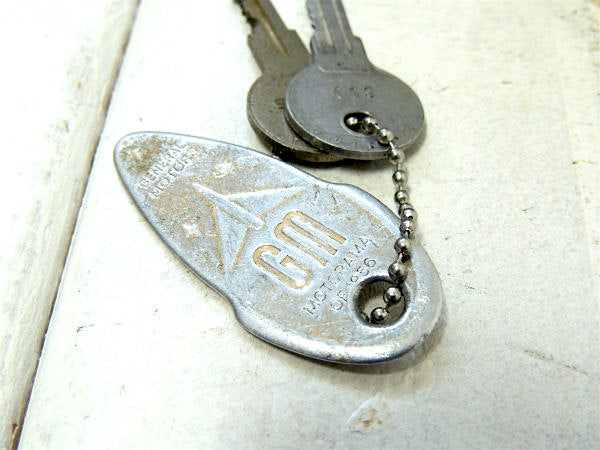 【1956's・GM・スペーシーデザイン】シボレー・キャデラック・キーホルダー・古鍵2本付き