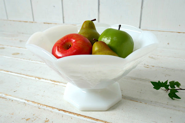 アンカーホッキング ぶどう柄 ミルクガラス 8角形 脚付き 60's ヴィンテージ フルーツボウル