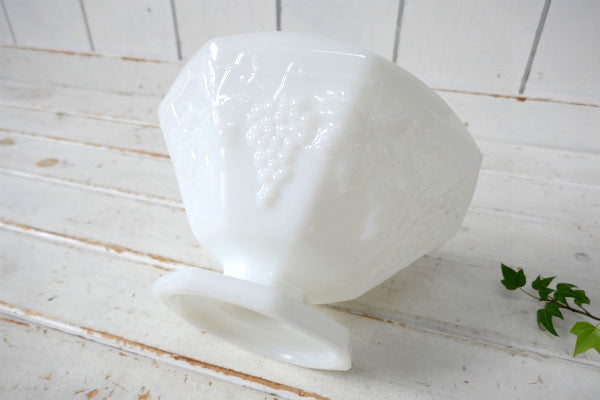 アンカーホッキング ぶどう柄 ミルクガラス 8角形 脚付き 60's ヴィンテージ フルーツボウル