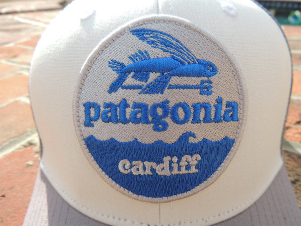 【パタゴニア・Flying-Fish】カーディフ限定・キャップ&ステッカー1枚/WHI
