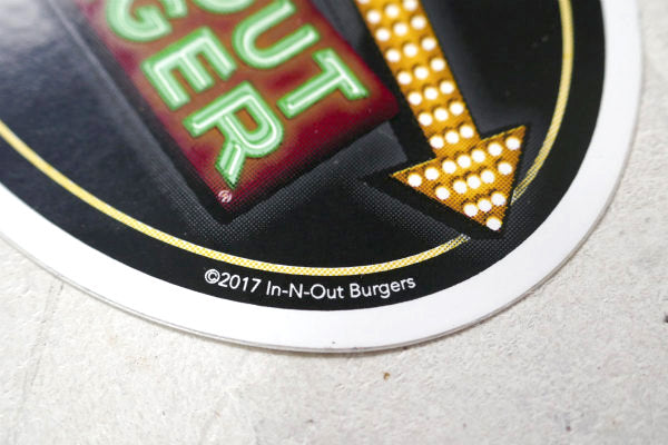 In-N-Out Burger インアンドアウトバーガー ハンバーガー 看板 ネオンサイン柄 限定 ステッカー シール USA