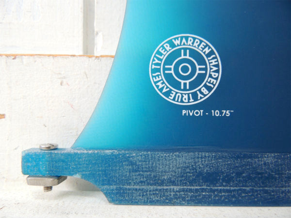 TYLER WARREN トゥルーアームス・PIVOTフィン/10.75ケース&ステッカー付き