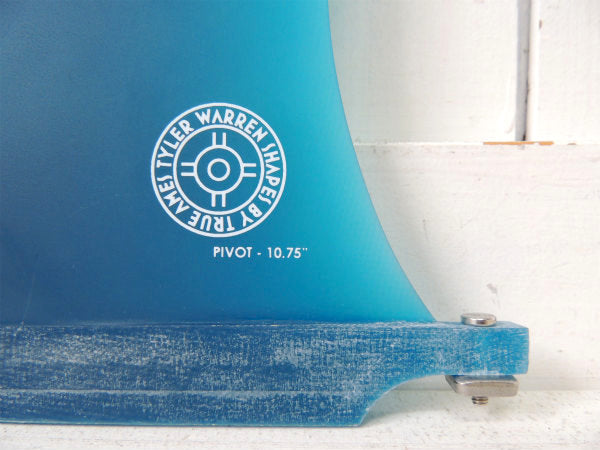 TYLER WARREN トゥルーアームス・PIVOTフィン/10.75ケース&ステッカー付き