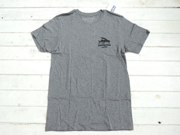 【Patagonia】新色!パタゴニア・カーディフ限定・Tシャツ&ステッカーetc1枚付き/グレー
