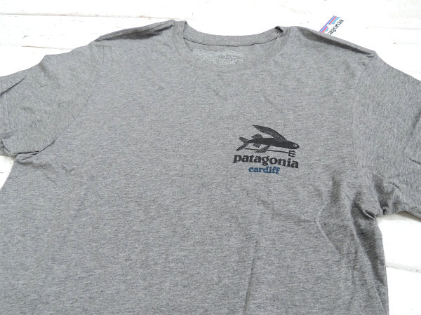 【Patagonia】新色!パタゴニア・カーディフ限定・Tシャツ&ステッカーetc1枚付き/グレー