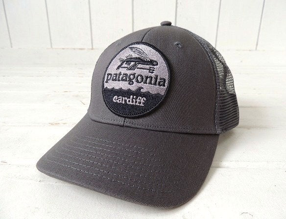 【Patagonia】パタゴニア・カーディフ限定・キャップ&ステッカー1枚/ダークグレー