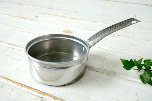 アルミ製 小さなヴィンテージ ソースパン 片手鍋 キャンプ用品 アウトドア キッチン用品 USA