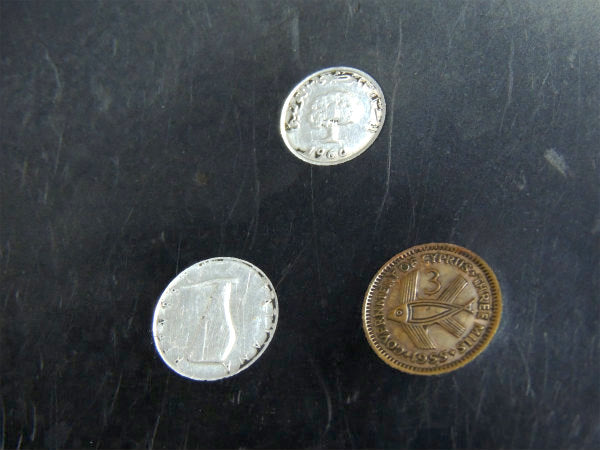 【1960's・COUROC】カリフォルニア・ミッドセンチュリー・ヴィンテージ・マネートレイ・脚付き