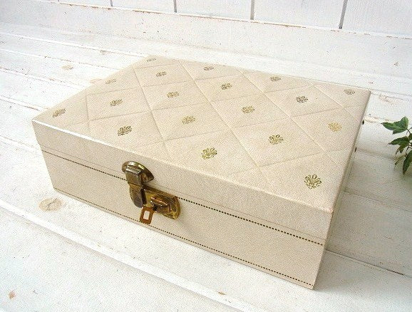 フリーダリー柄・鍵付き・アンティーク・ジュエリーボックス/ジュエリーケース/宝石箱