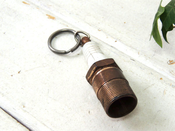 【オートパーツ・プラグ型】ヴィンテージ・デッドストック・キーホルダー・ガレージ&モーター系