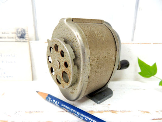 【BOSTON KS】ボストン・工業系・アンティーク・ペンシルシャープナー/鉛筆削り