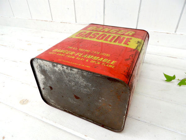 【DANGER・GASOLINE】ブリキ製・ヴィンテージ・ガソリン缶・モーター系・ガレージ・キャンプ