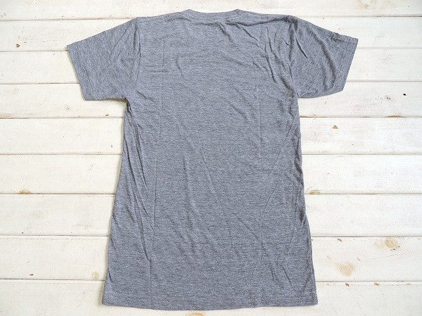 【DYER BRAND】ダイアーブランド・筆記体ロゴ・Tシャツ&ステッカー1枚付き/S/グレー