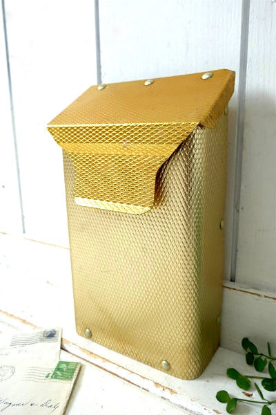 ゴールドトーン×スタッズ・ミッドセンチュリー・ヴィンテージ ・郵便受け・ポスト・メールボックス