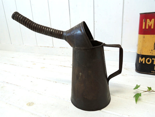 【エンボスロゴ】ブリキ製・ヴィンテージ・オイルジャグ・水差し・ジョウロ