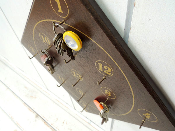 【House Of Marbles】ボードゲーム・木製・壁掛け・ヴィンテージ・鍵フック・キーフック