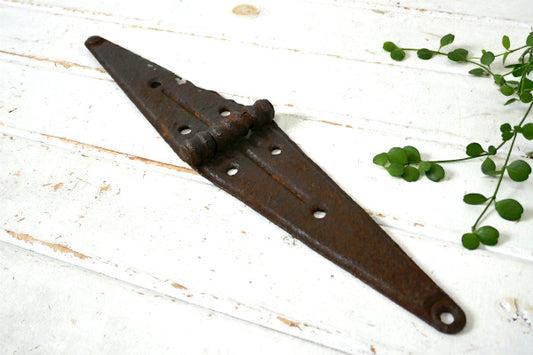 BIGサイズ・アイアン製・アンティーク・無骨な蝶番・金具・建材・マテリアル・ドアパーツ