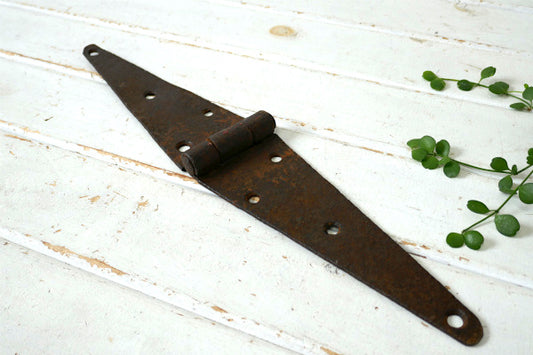 BIGサイズ・無骨な蝶番・アイアン製・アンティーク・金具・建材・マテリアル・ドアパーツ