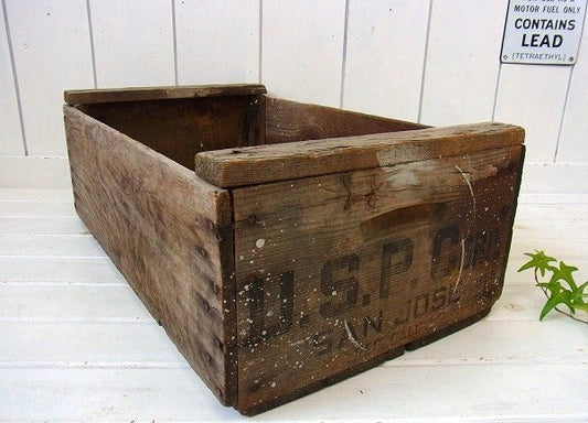 【U.S.P.CORP】白いペンキの付いた50'sアンティーク・木箱/ウッドボックス/飾り棚 USA