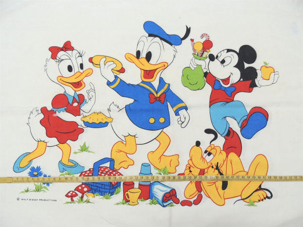 【ミッキー&フレンズ】ピクニック柄・ヴィンテージ・ピロケース/枕カバー USA