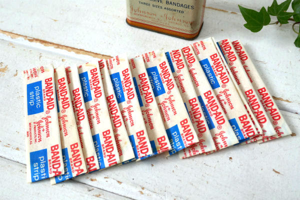 ジョンソン&ジョンソン バンドエイド ヴィンテージ OLD ティン缶 ブリキ缶 USA 救急箱