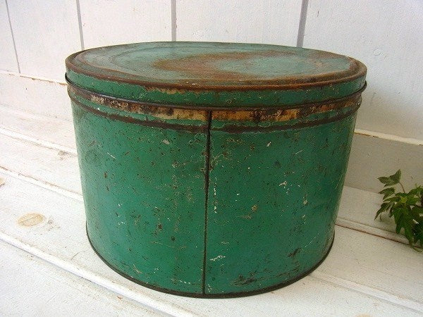 緑色のシャビーなアンティーク・ティン缶/ブリキ缶 USA