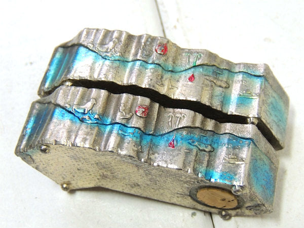 【CALIFORNIA】カリフォルニア州・メタル製・ヴィンテージ・ソルト&ペッパー・スーベニア品