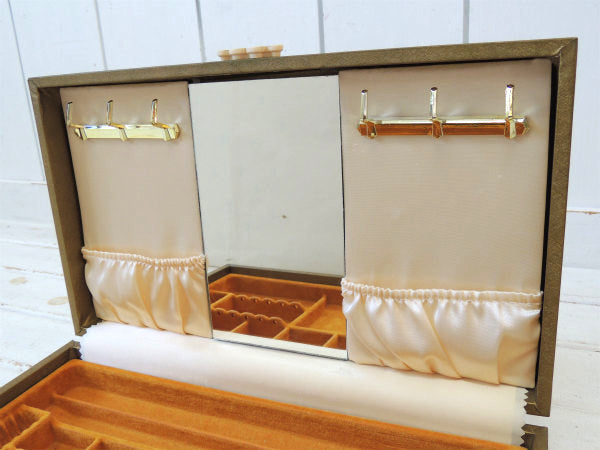 Mele ゴールド色・ヴィンテージ・ジュエリーボックス ジュエリーケース 宝石箱 USA