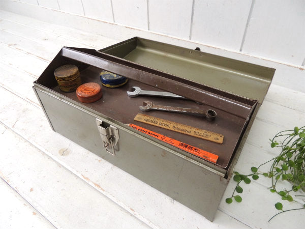 ゴールドトーン・メタル製・2段式・ヴィンテージ・ツールボックス・ツールケース・工具箱・道具箱