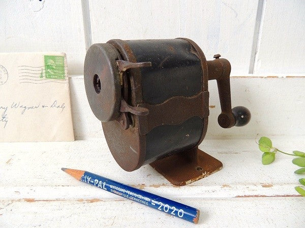 【ウッドハンドル/1つ穴タイプ】アンティーク・ペンシルシャープナー/鉛筆削り/USA/