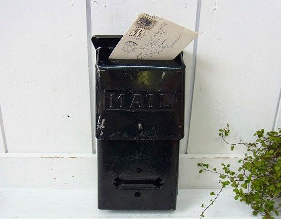 黒色のティン製・アンティーク・メールボックス/郵便受け/ポスト　USA