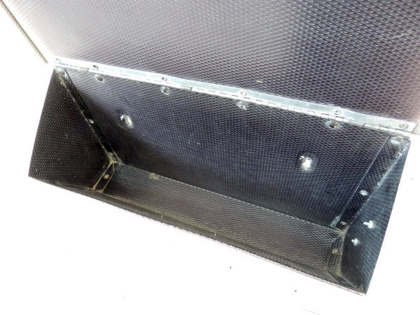 スペーシーデザイン・シルバー色・アルミ製・ヴィンテージ・メールボックス/郵便受け/ポスト