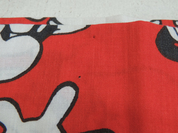 【ミッキーマウス】ディズニー・ミッキーマウスの総柄・ヴィンテージ・カーテン生地 USA