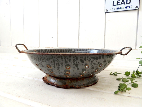 【ジャンク&シャビー】ホーロー製・脚付き・アンティーク・コランダー・水切りボウル・USA