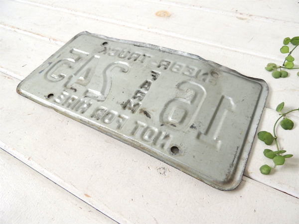 【ネブラスカ州・NEBR TRUCK・ネイビー】トラックナンバー・ヴィンテージ・ナンバープレート