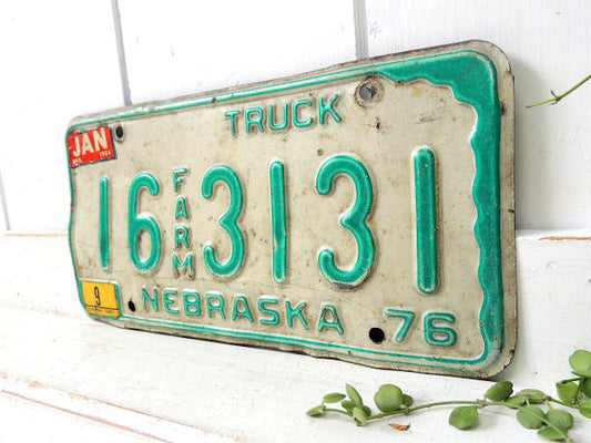 US ネブラスカ州・TRUCK・グリーン・1976 トラック ナンバー・ビンテージ・ナンバープレート