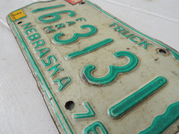 US ネブラスカ州・TRUCK・グリーン・1976 トラック ナンバー・ビンテージ・ナンバープレート