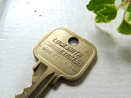 Vintage LOCKSMITH ロックスミス　ビンテージ　鍵　キー　USA