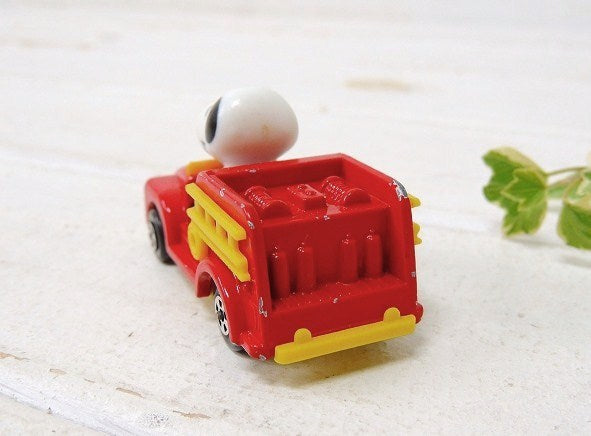 【スヌーピー】SNOOPY・AVIVA社・ダイキャスト製・80'sヴィンテージ・ミニカー/消防車