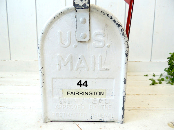 【U.S MAIL・44】USA・白色のブリキ製・ヴィンテージ・メールボックス/ポスト/郵便受け