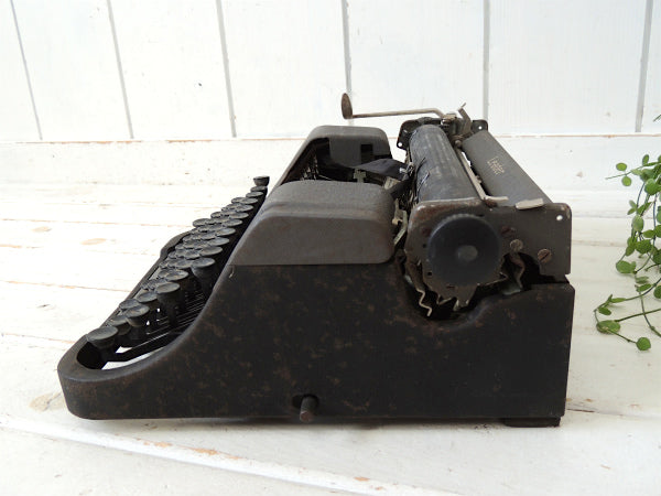 【Underwood】1930s~Leader・黒・アンティーク・タイプライター・ディスプレイ