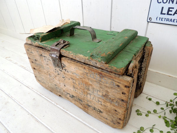 グレイハウンド・バス荷札付き　グリーン色・ヴィンテージ・木製トランク 木箱 工具箱 USA