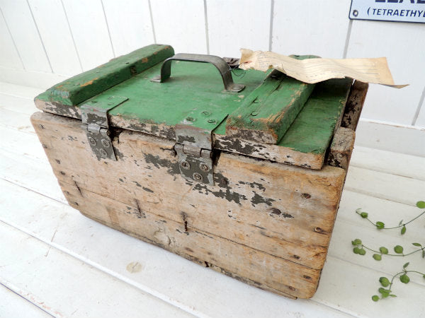 グレイハウンド・バス荷札付き　グリーン色・ヴィンテージ・木製トランク 木箱 工具箱 USA