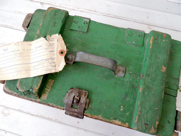 グレイハウンド・バス荷札付き　グリーン色・ヴィンテージ・木製トランク 木箱 工具箱 USA