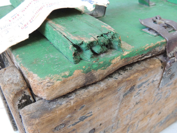 グレイハウンド・バス荷札付き　グリーン色・ヴィンテージ・木製トランク 木箱 工具箱 USA