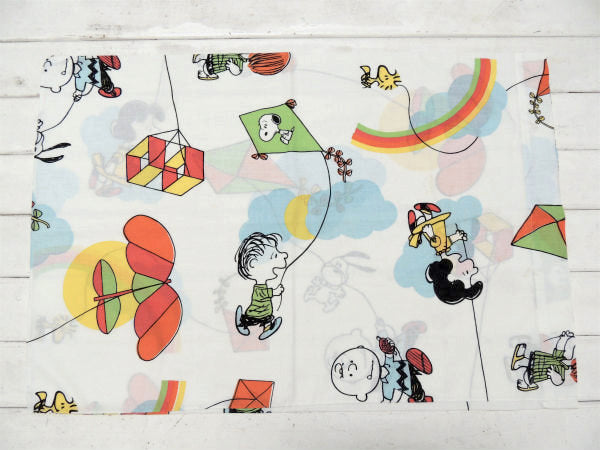 【スヌーピー】ピーナッツの仲間・カイト柄・60'sヴィンテージ・ピロケース/枕カバー USA