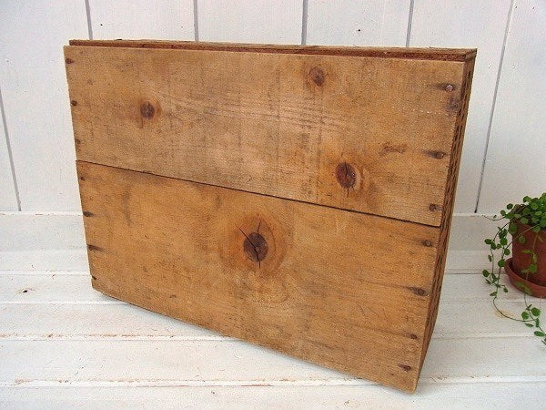 白いペンキの付いたヴィンテージ・ウッドボックス/木箱/フルーツ箱 USA