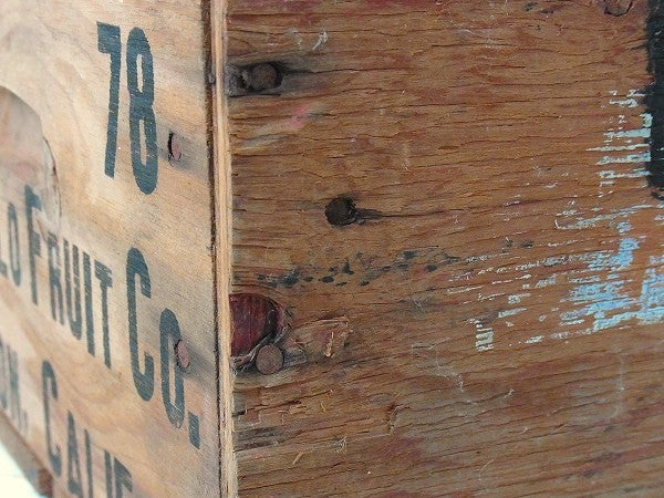 白いペンキの付いたヴィンテージ・ウッドボックス/木箱/フルーツ箱 USA
