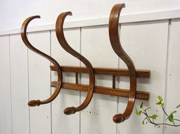 3連の木製・曲げ木・ヴィンテージ・ハットラック/コートフック/ウォールフック USA