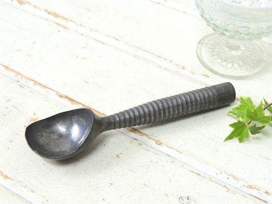 モダンデザイン・メタル製・ヴィンテージ・アイスクリームスクープ・アイスディッシャー・キッチン用品